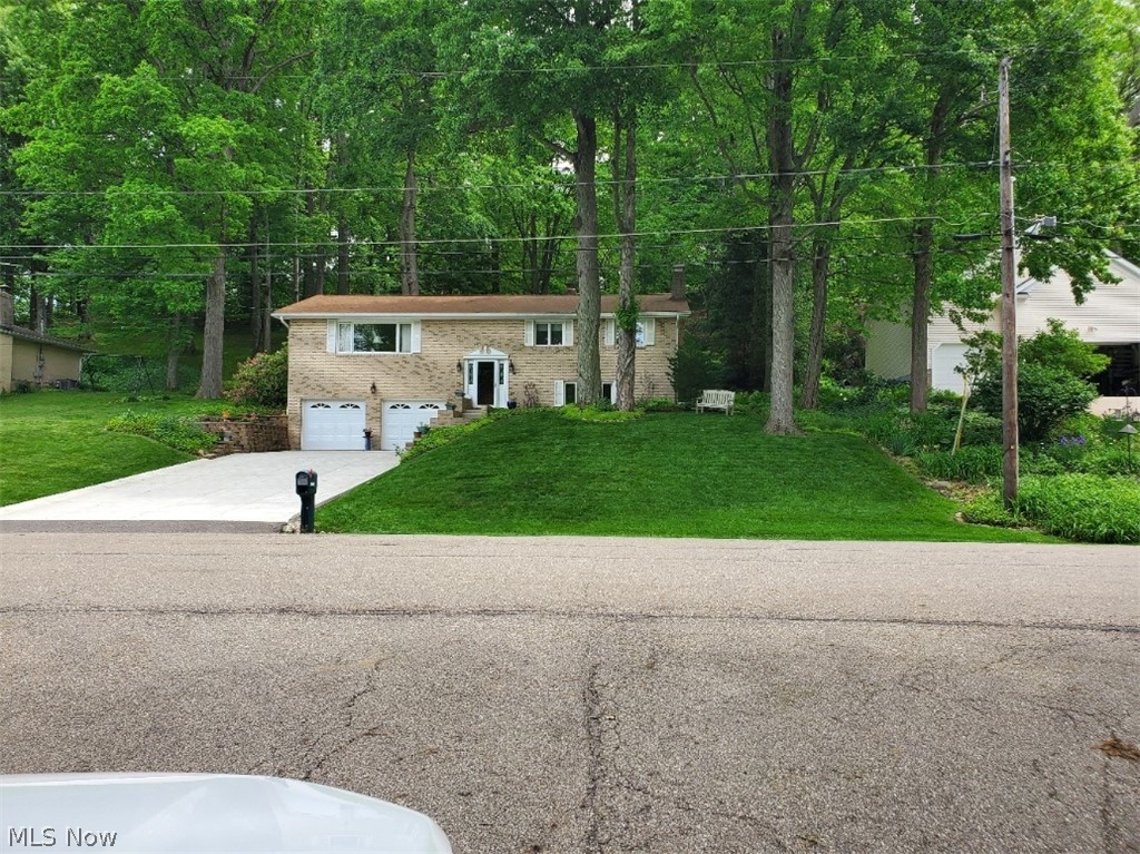 12574 Islandview Avenue NW Uniontown OH 44685