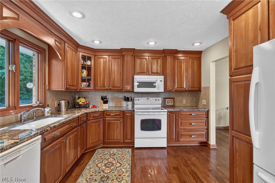 12574 Islandview Avenue NW Uniontown OH 44685