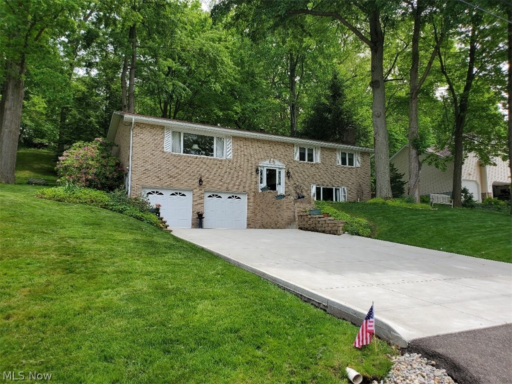 12574 Islandview Avenue NW Uniontown OH 44685