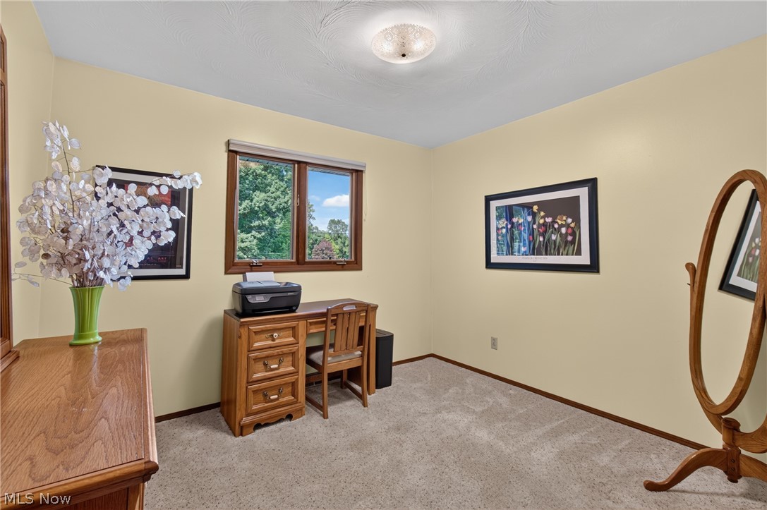 12574 Islandview Avenue NW Uniontown OH 44685