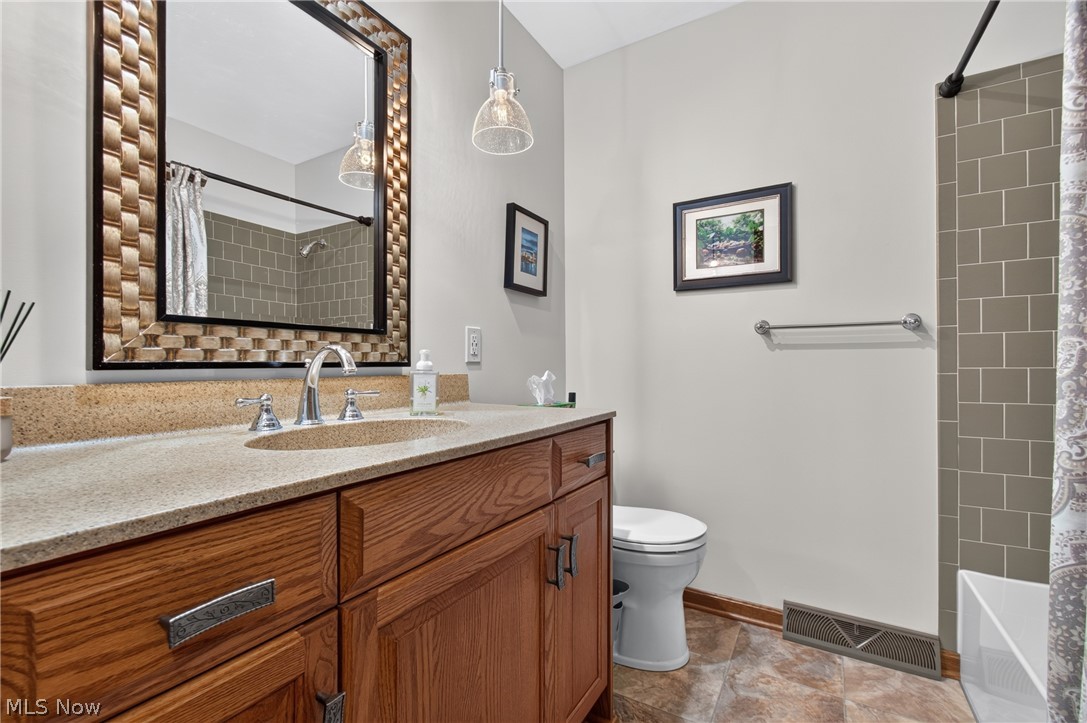 12574 Islandview Avenue NW Uniontown OH 44685
