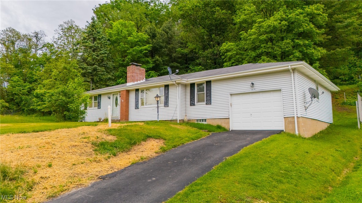 1919 Bel-aire Terrace Steubenville OH 43952
