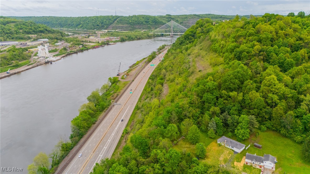 1919 Bel-aire Terrace Steubenville OH 43952
