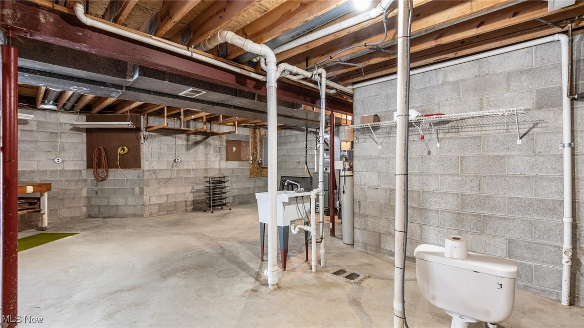 901 Southeast Court Zanesville OH 43701