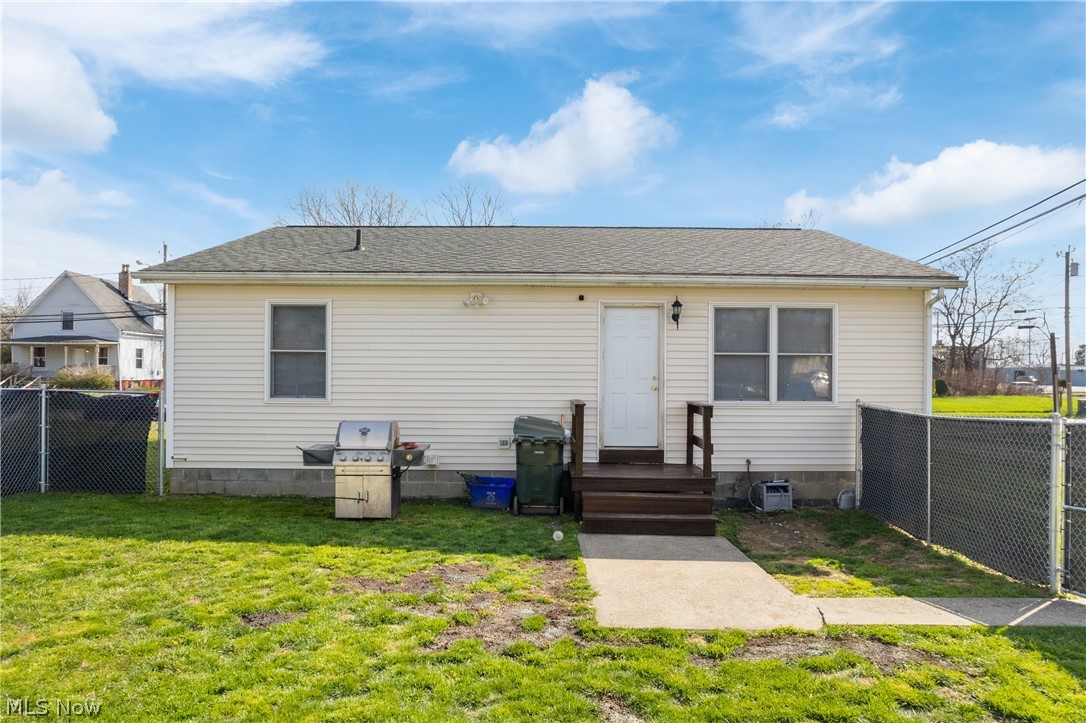 1415 2nd Street NE Canton OH 44704