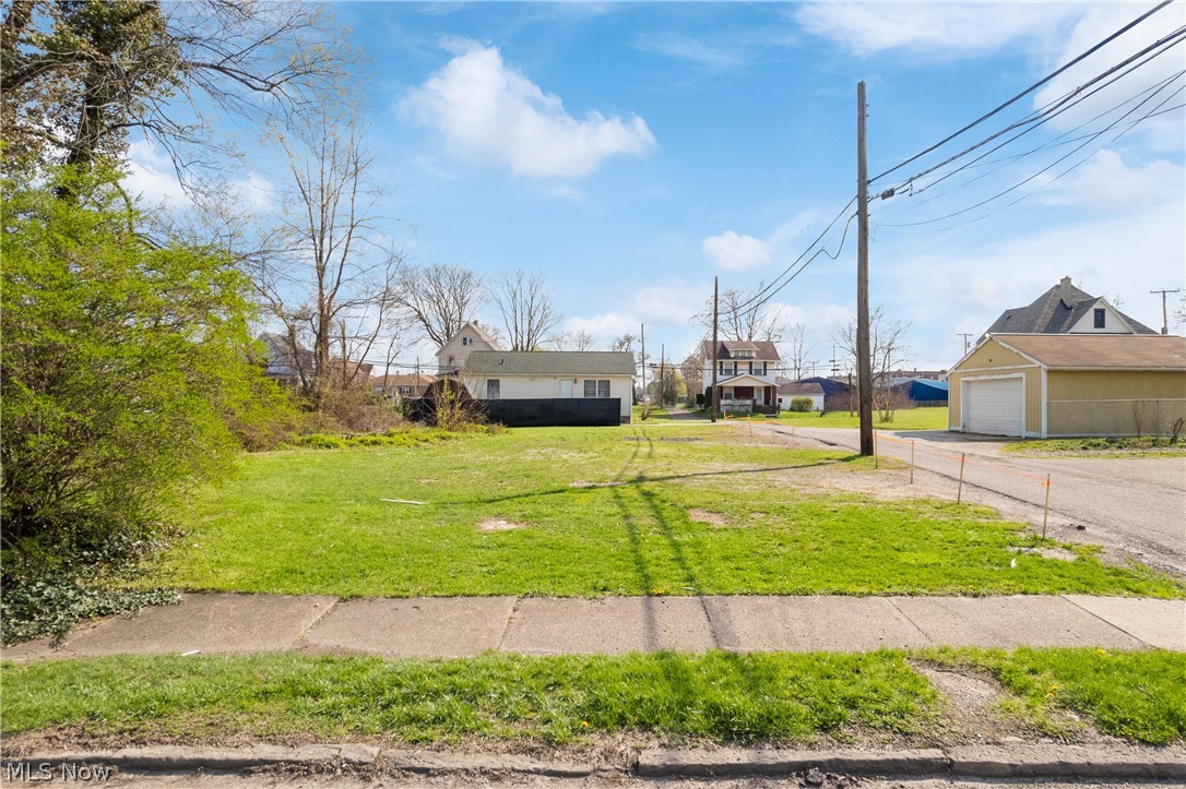 1415 2nd Street NE Canton OH 44704