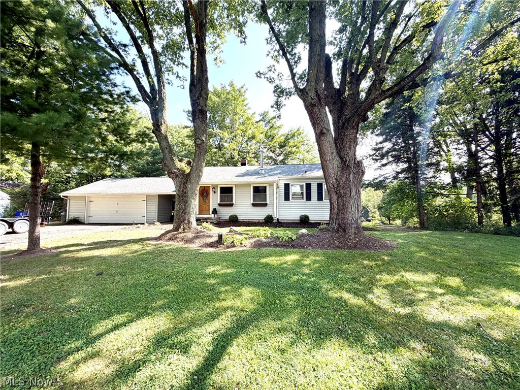 11250 Loris Avenue Aurora OH 44202