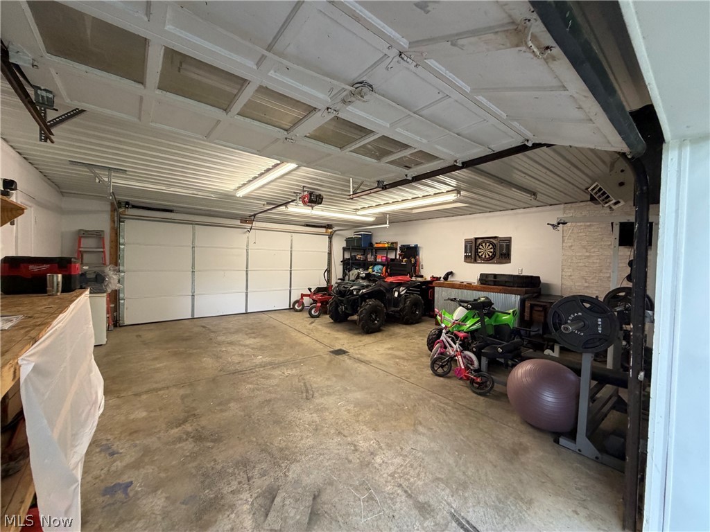 11250 Loris Avenue Aurora OH 44202