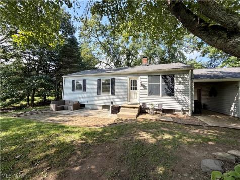 11250 Loris Avenue Aurora OH 44202