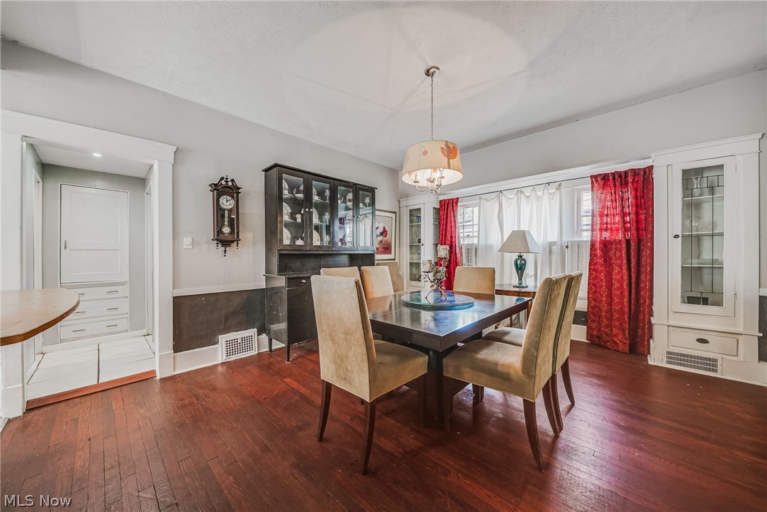 3537 E Scarborough Road Cleveland Heights OH 44118