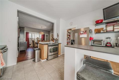 3537 E Scarborough Road Cleveland Heights OH 44118