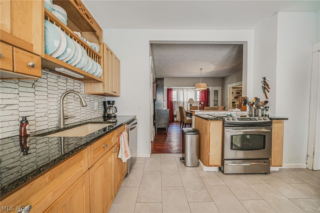 3537 E Scarborough Road Cleveland Heights OH 44118