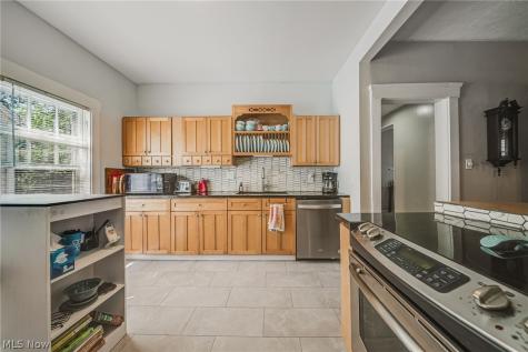 3537 E Scarborough Road Cleveland Heights OH 44118