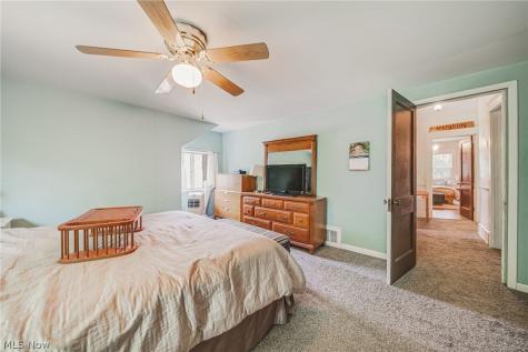3537 E Scarborough Road Cleveland Heights OH 44118