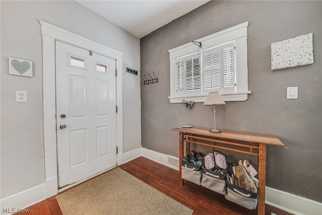 3537 E Scarborough Road Cleveland Heights OH 44118