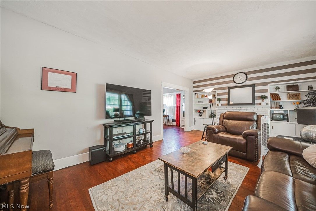 3537 E Scarborough Road Cleveland Heights OH 44118