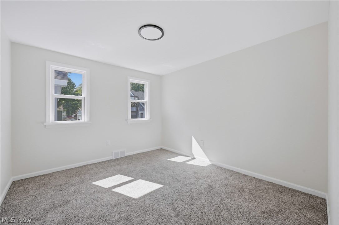 3905 Elmwood Avenue Austintown OH 44515