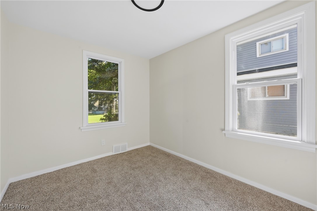 3905 Elmwood Avenue Austintown OH 44515
