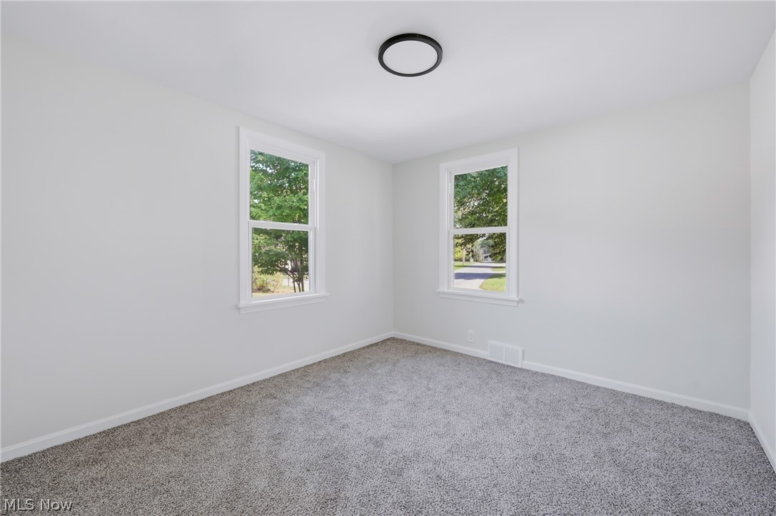 3905 Elmwood Avenue Austintown OH 44515