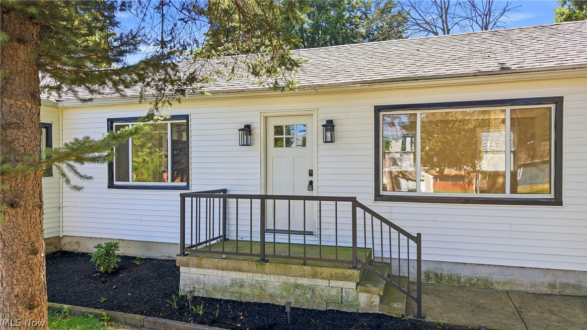 3905 Elmwood Avenue Austintown OH 44515