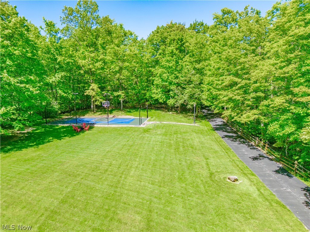 1219 W Hill Drive Gates Mills OH 44040
