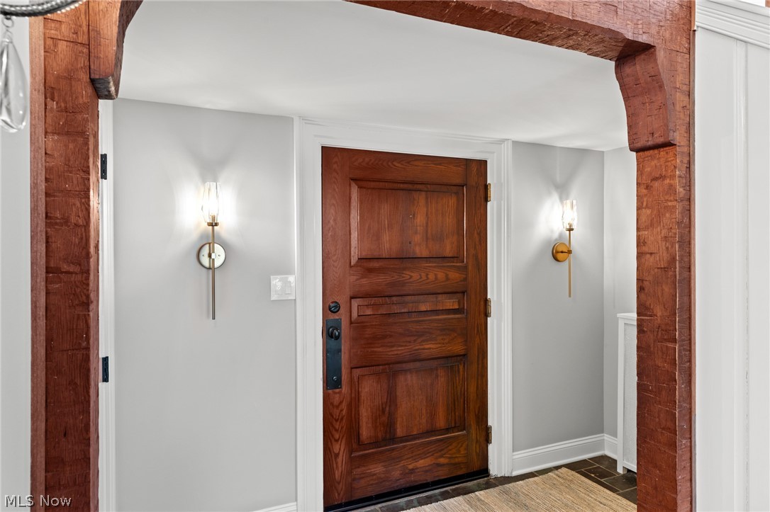 1219 W Hill Drive Gates Mills OH 44040