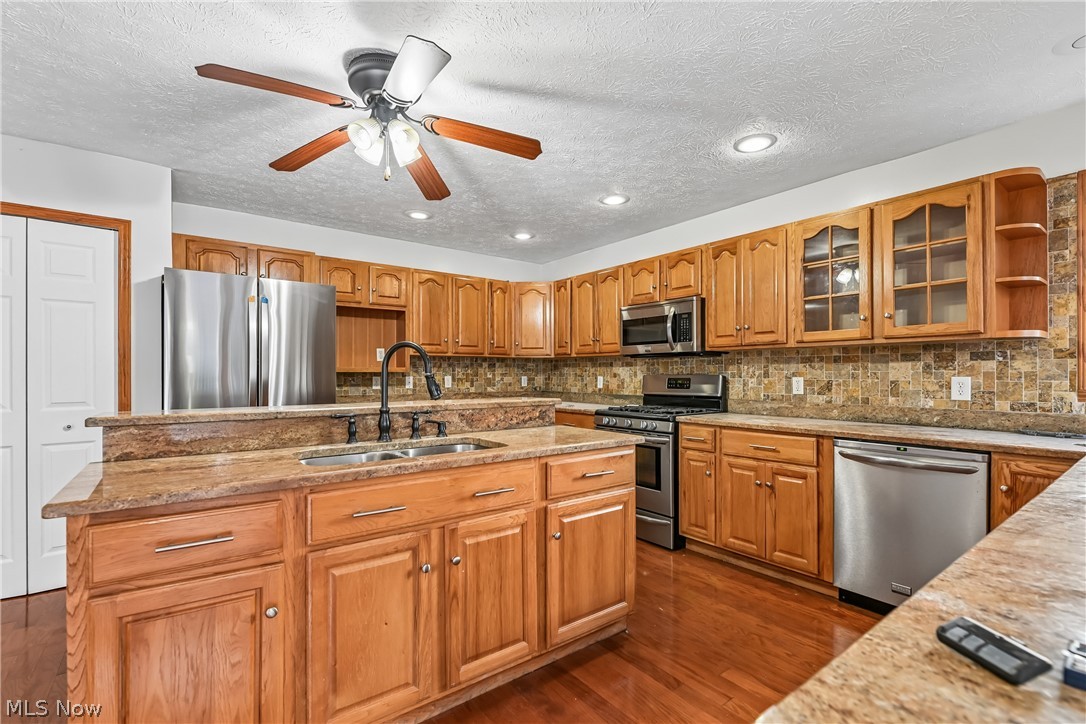 2145 Overland Avenue NE Warren OH 44483