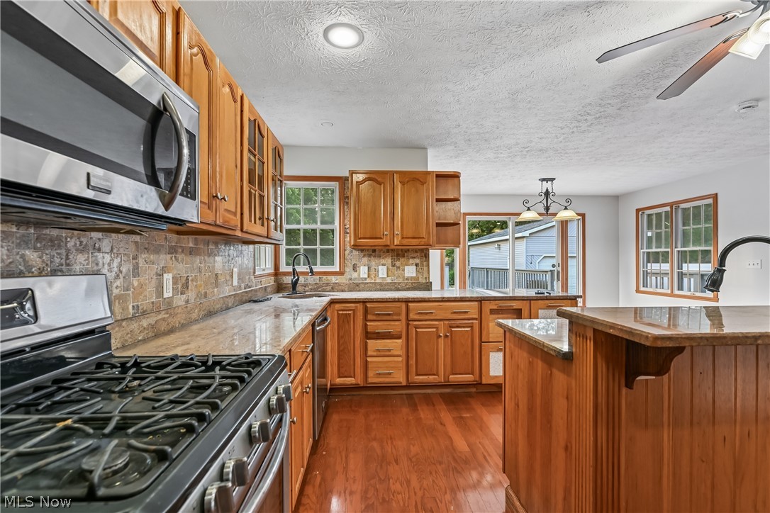2145 Overland Avenue NE Warren OH 44483