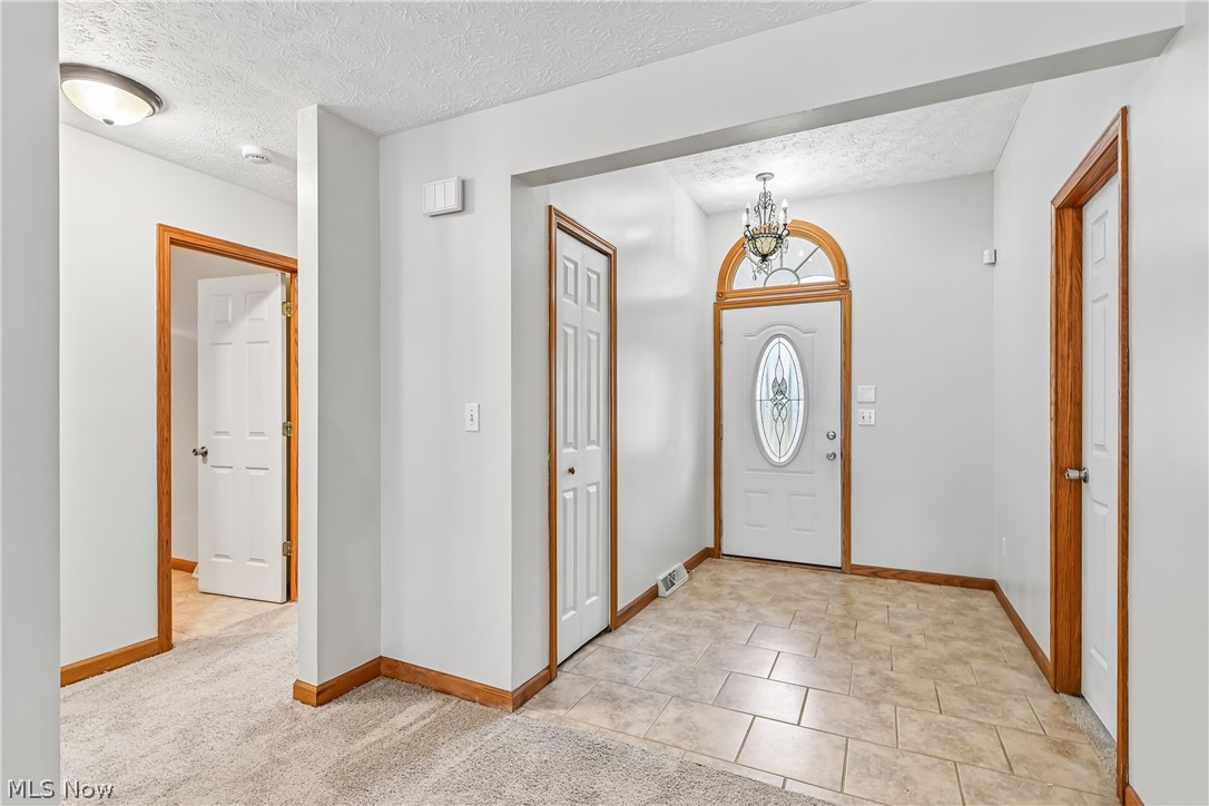 2145 Overland Avenue NE Warren OH 44483