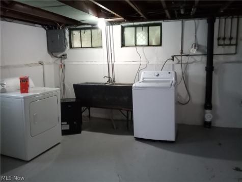 21771 Ball Avenue Euclid OH 44123