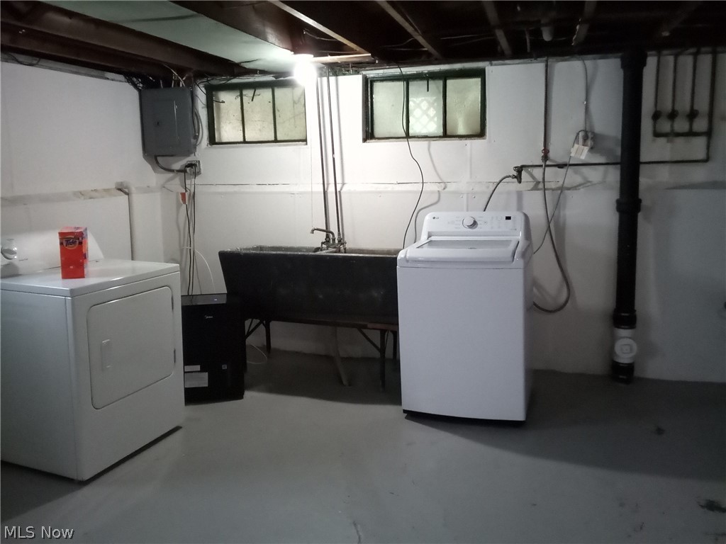 21771 Ball Avenue Euclid OH 44123
