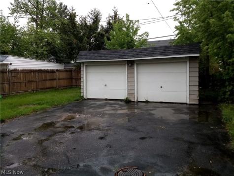 21771 Ball Avenue Euclid OH 44123