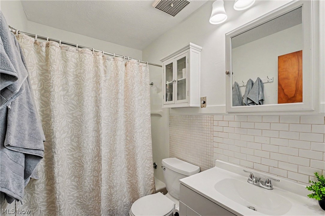 1802 Ohio Avenue Ashtabula OH 44004