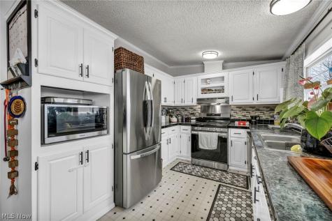 27202 Cook Road Olmsted Twp OH 44138