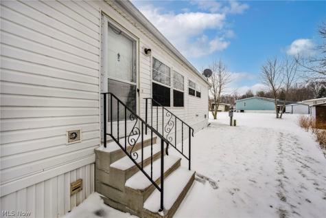 27202 Cook Road Olmsted Twp OH 44138