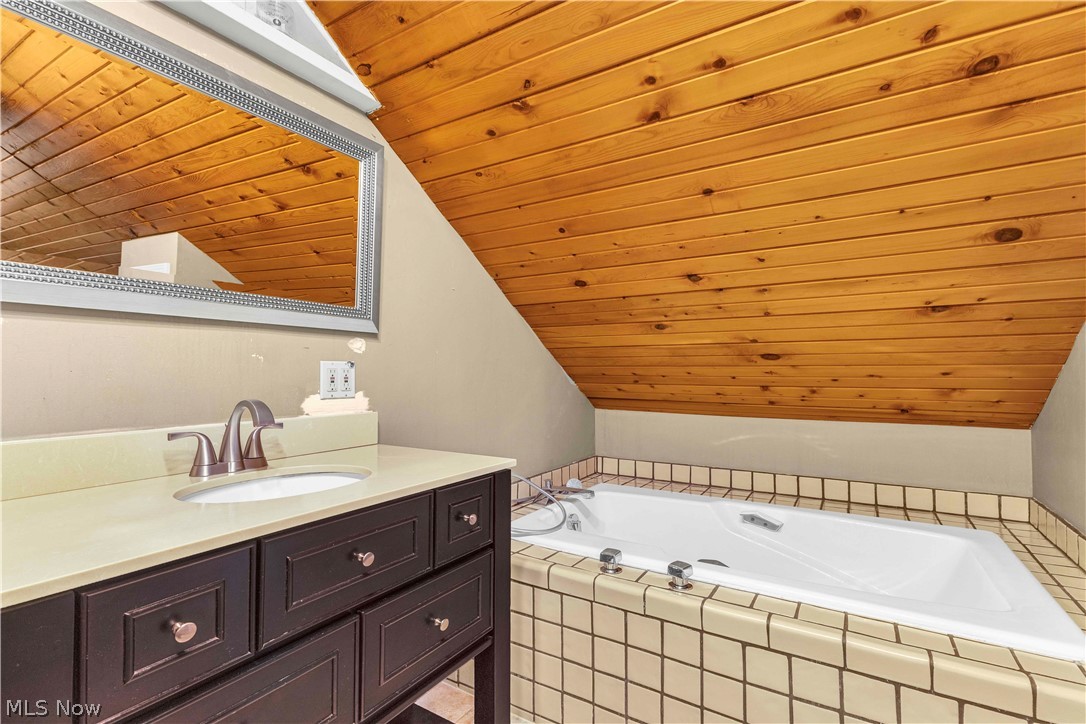 28011 Sites Road Bay Village OH 44140