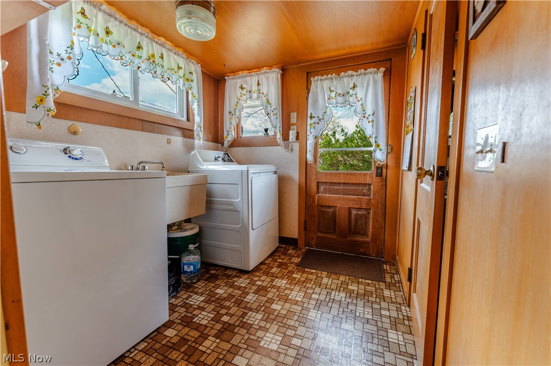 2483 Steiner Road Creston OH 44217