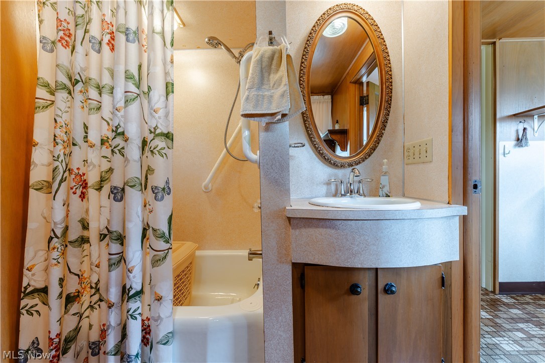 2483 Steiner Road Creston OH 44217