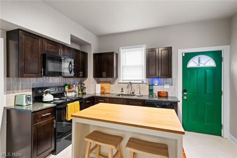 4226 Fulton Court Cleveland OH 44113