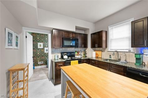 4226 Fulton Court Cleveland OH 44113