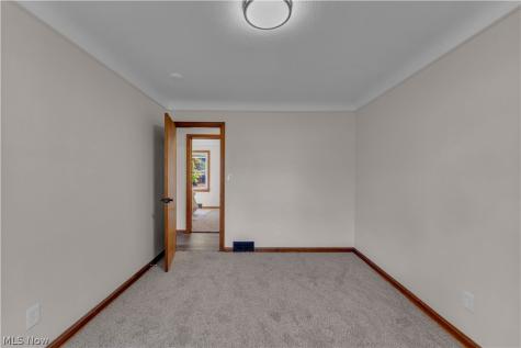 10711 Meadowbrook Drive Parma Heights OH 44130