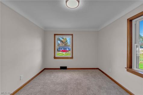 10711 Meadowbrook Drive Parma Heights OH 44130