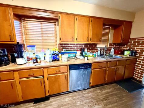 79 W Grace Street Bedford OH 44146