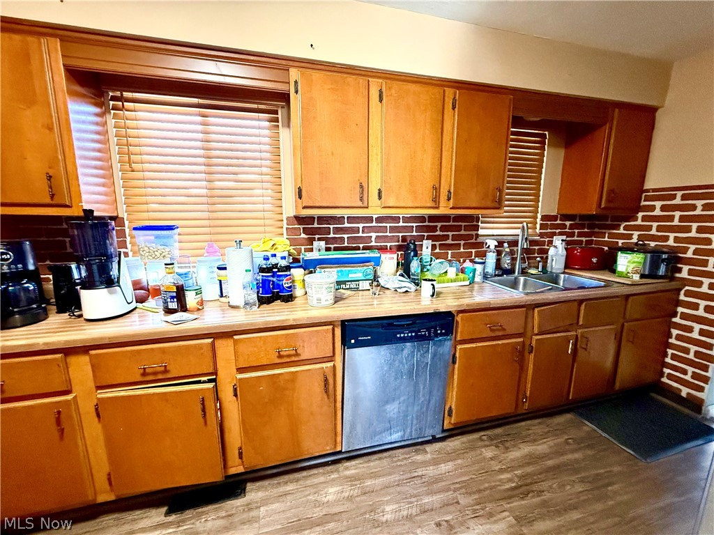 79 W Grace Street Bedford OH 44146