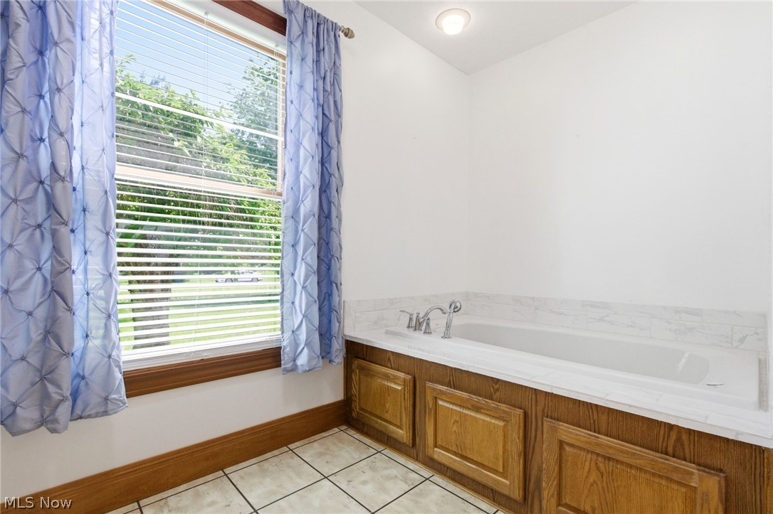 1000 Richards Way West Farmington OH 44491