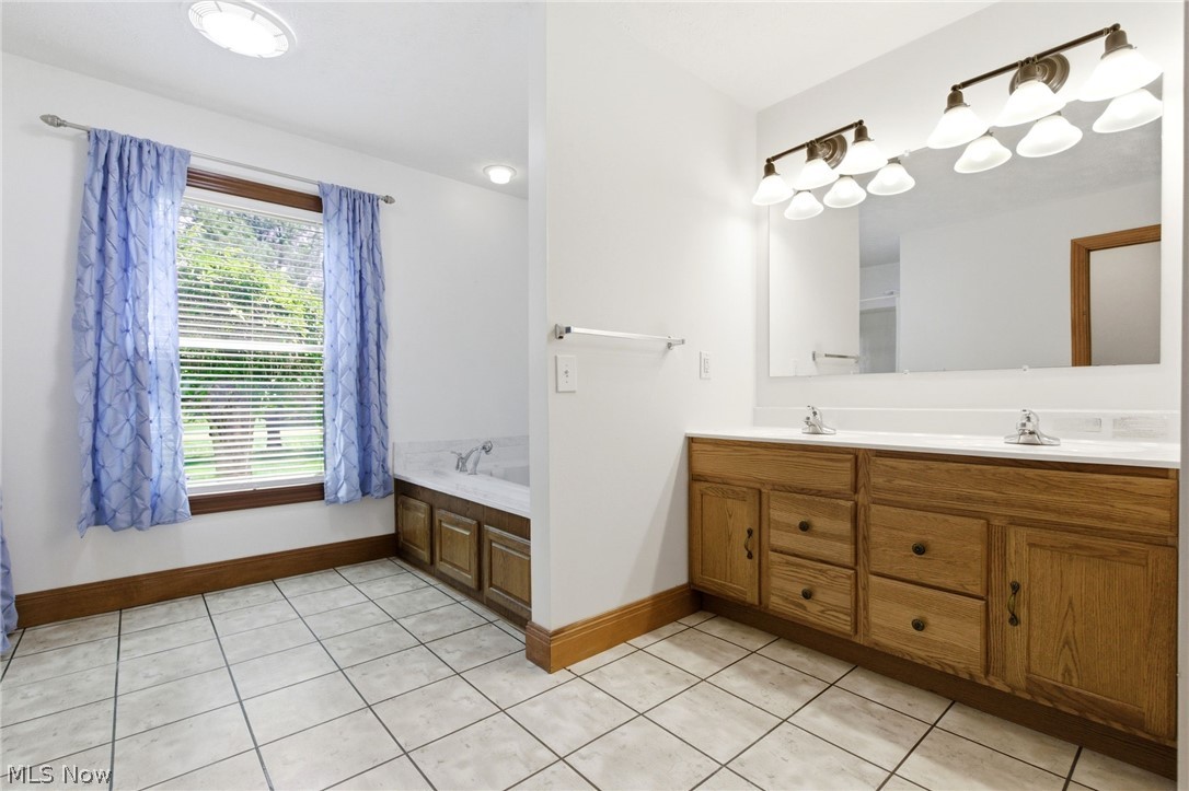 1000 Richards Way West Farmington OH 44491