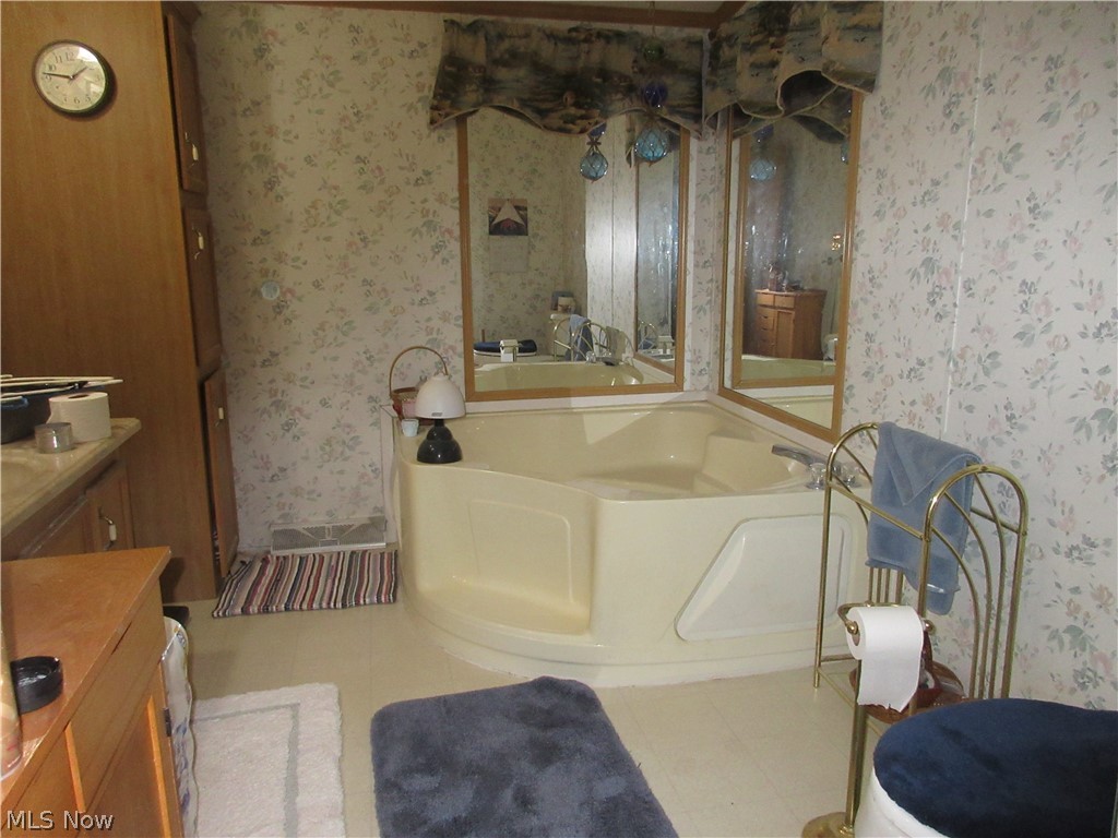 6796 Pymatuning Lake Road Andover OH 44003