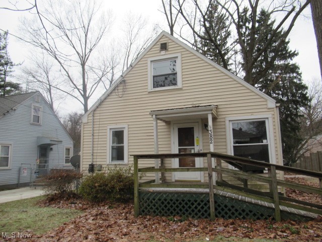 382 Larkin Avenue Akron OH 44305