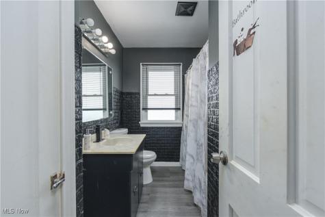 4529 W 150th Street Cleveland OH 44135