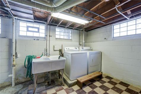 4529 W 150th Street Cleveland OH 44135